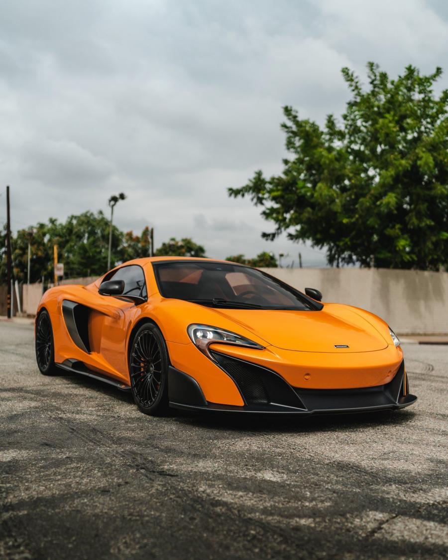  McLaren 675LT by Impressive Wrap 2019 года  (фото 1 из 6)